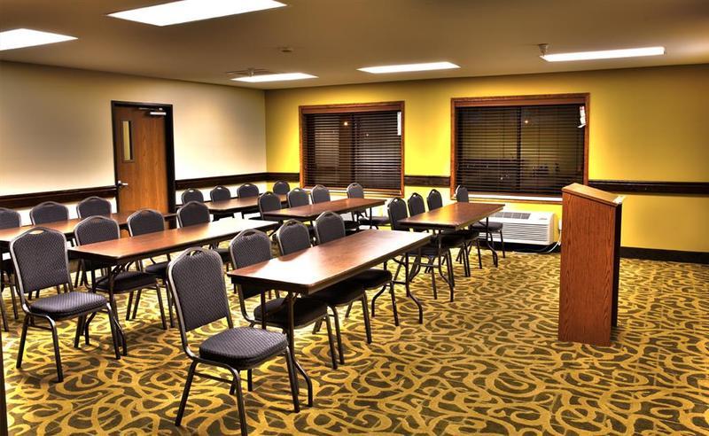 White Pine Inn & Suites Holland Dış mekan fotoğraf