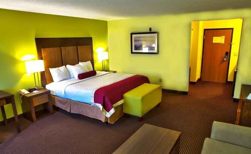 White Pine Inn & Suites Holland Dış mekan fotoğraf